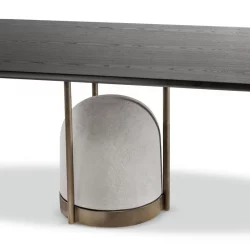 Alternative view of Arcano