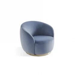 Alternative view of La Medusa armchair