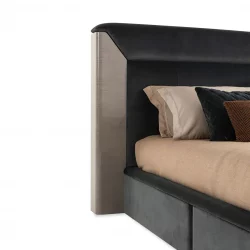 Alternative view of Tiverton bed