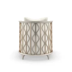 Alternative view of Back In Style